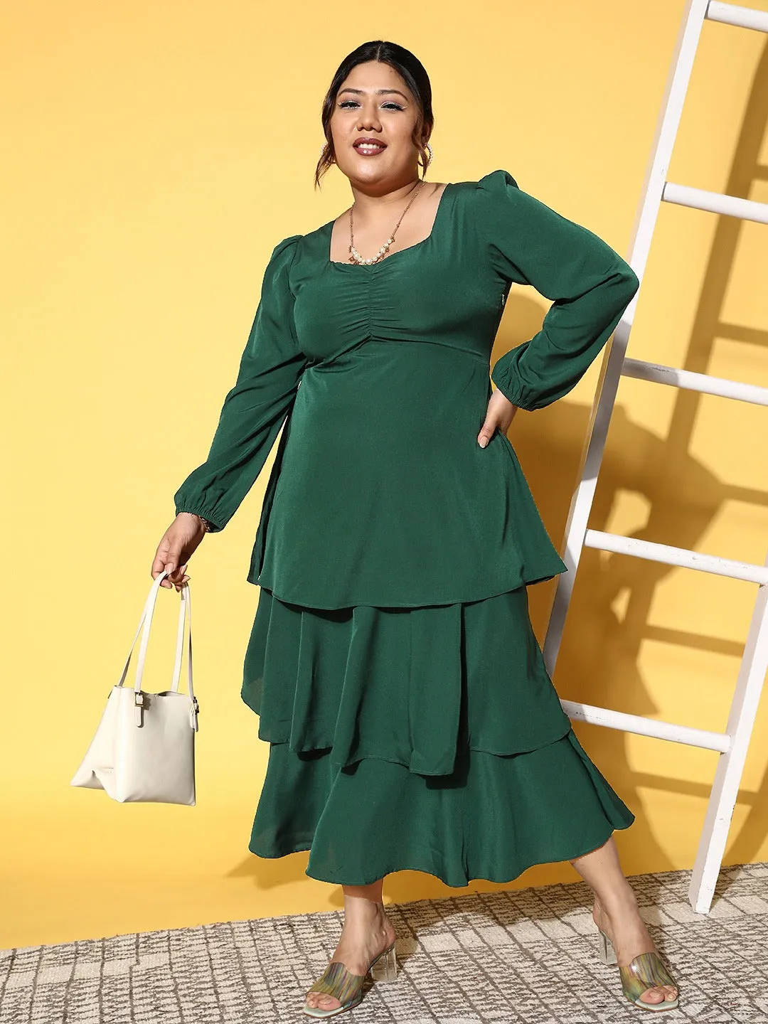 Berrylush Women Plus Size Solid Green Sweetheart Neck Crepe Flounce Hem Layered A-Line Midi Dress