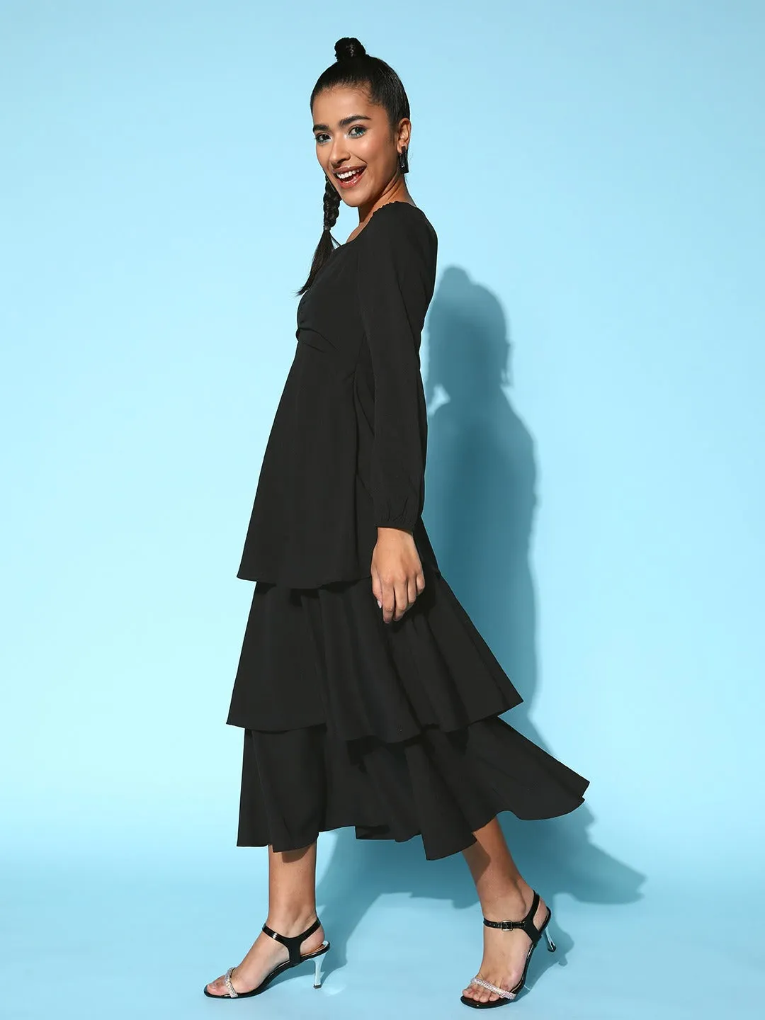 Berrylush Women Solid Black Sweetheart Neck Puff Sleeve Flounce Tiered A-Line Maxi Dress