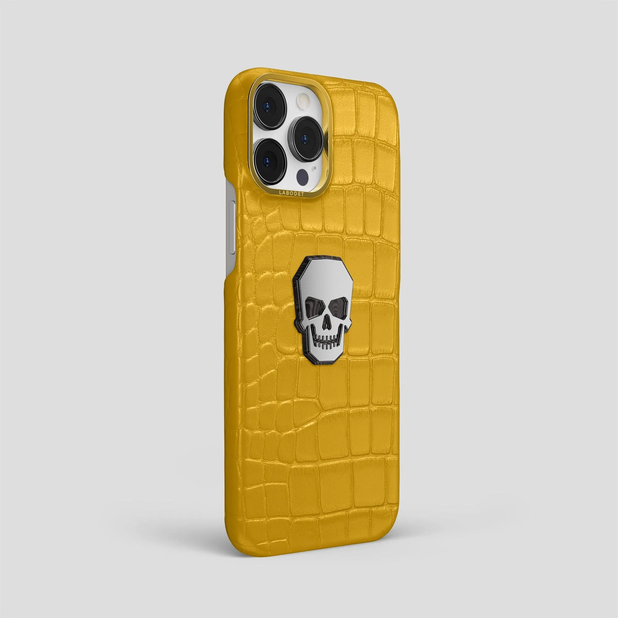 Classic Case With Titanium Skull For iPhone 15 Pro Max In Alligator