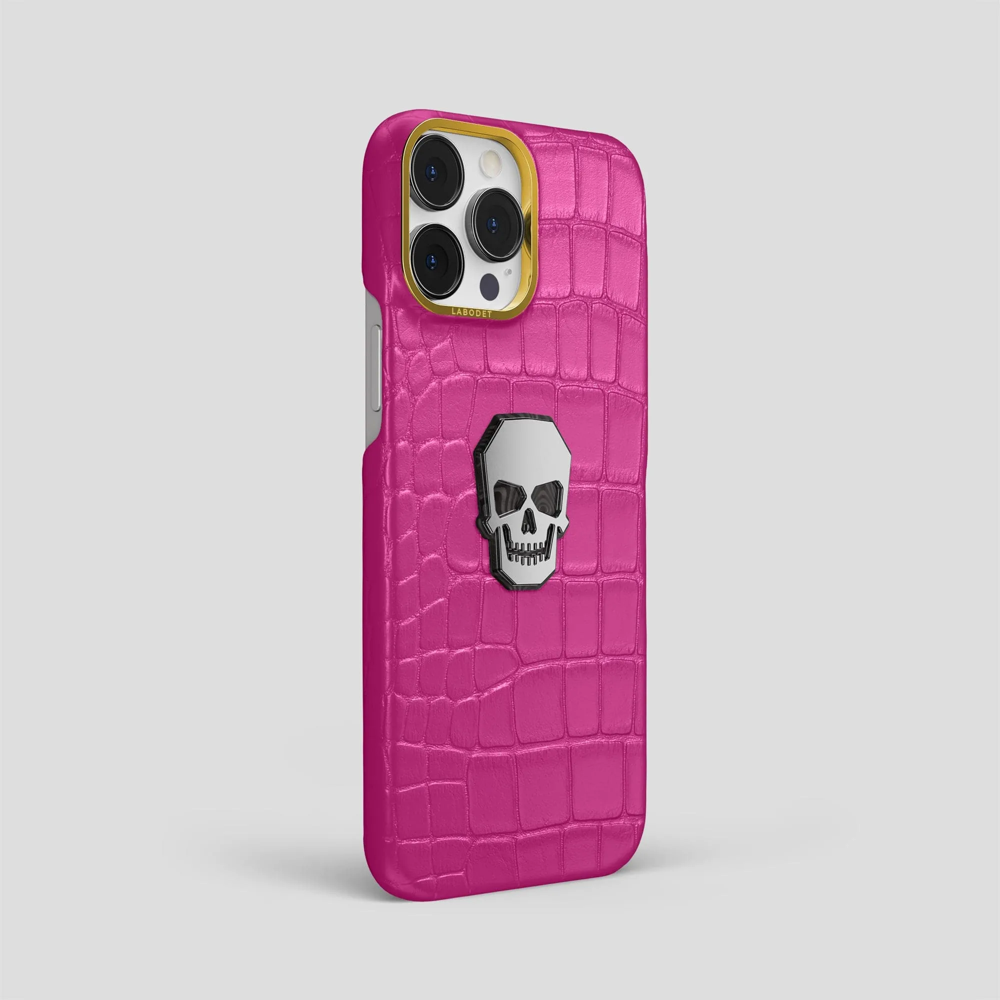 Classic Case With Titanium Skull For iPhone 15 Pro Max In Alligator