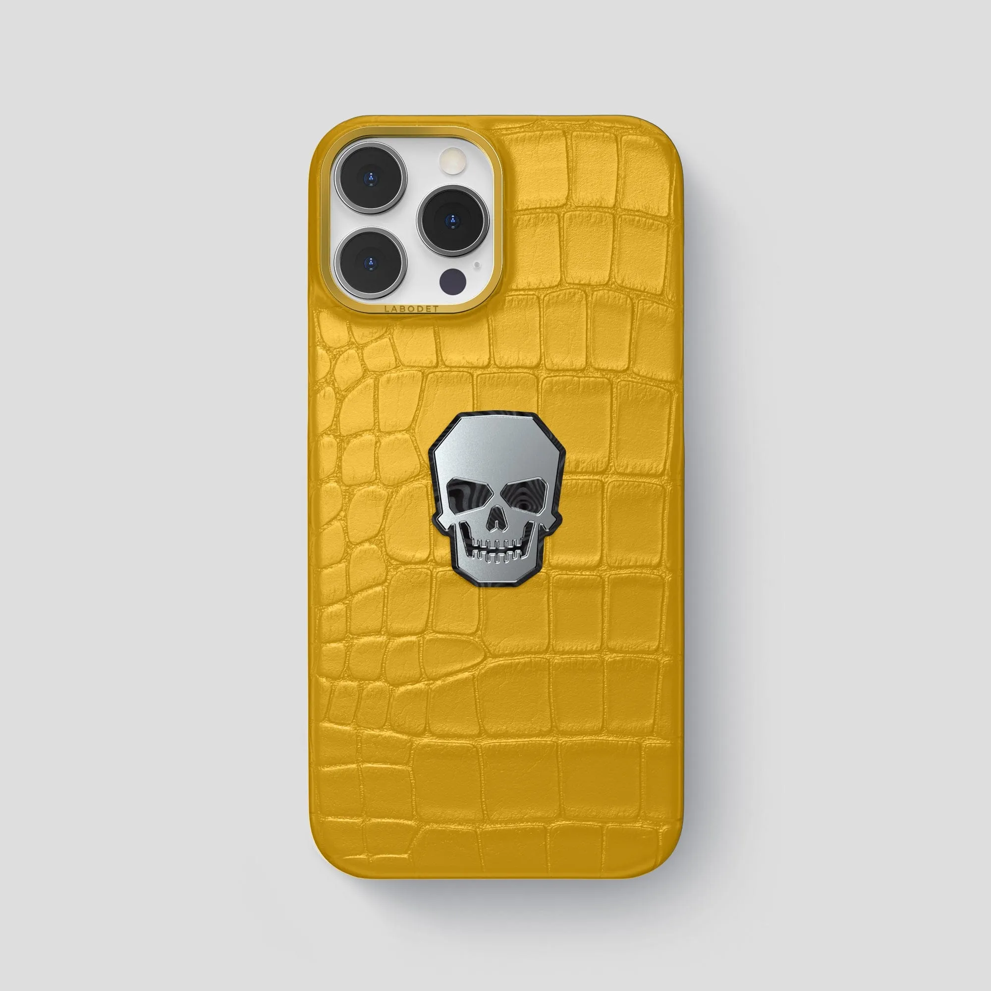 Classic Case With Titanium Skull For iPhone 15 Pro Max In Alligator