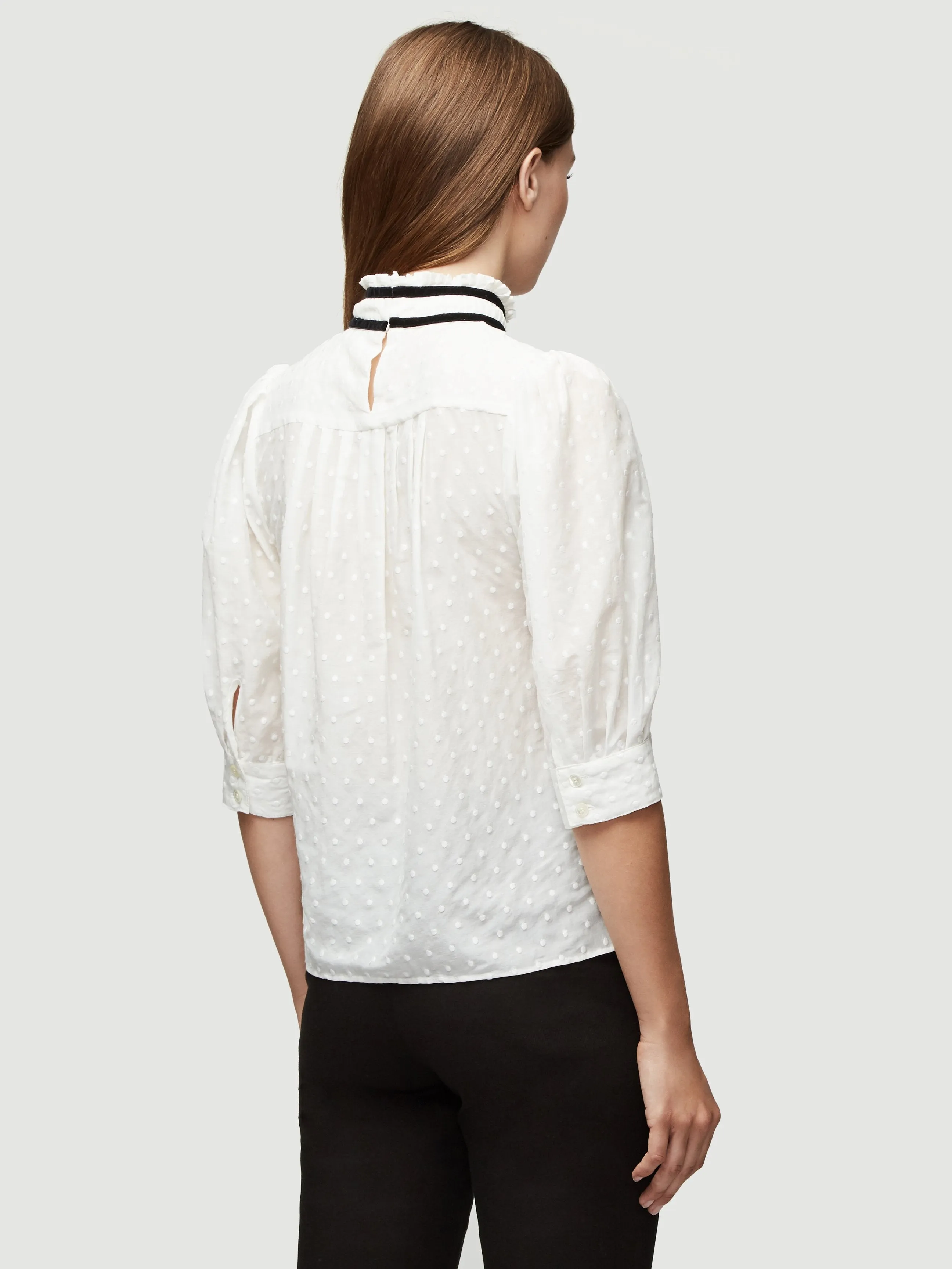 Contrast Trim Top -- Off White