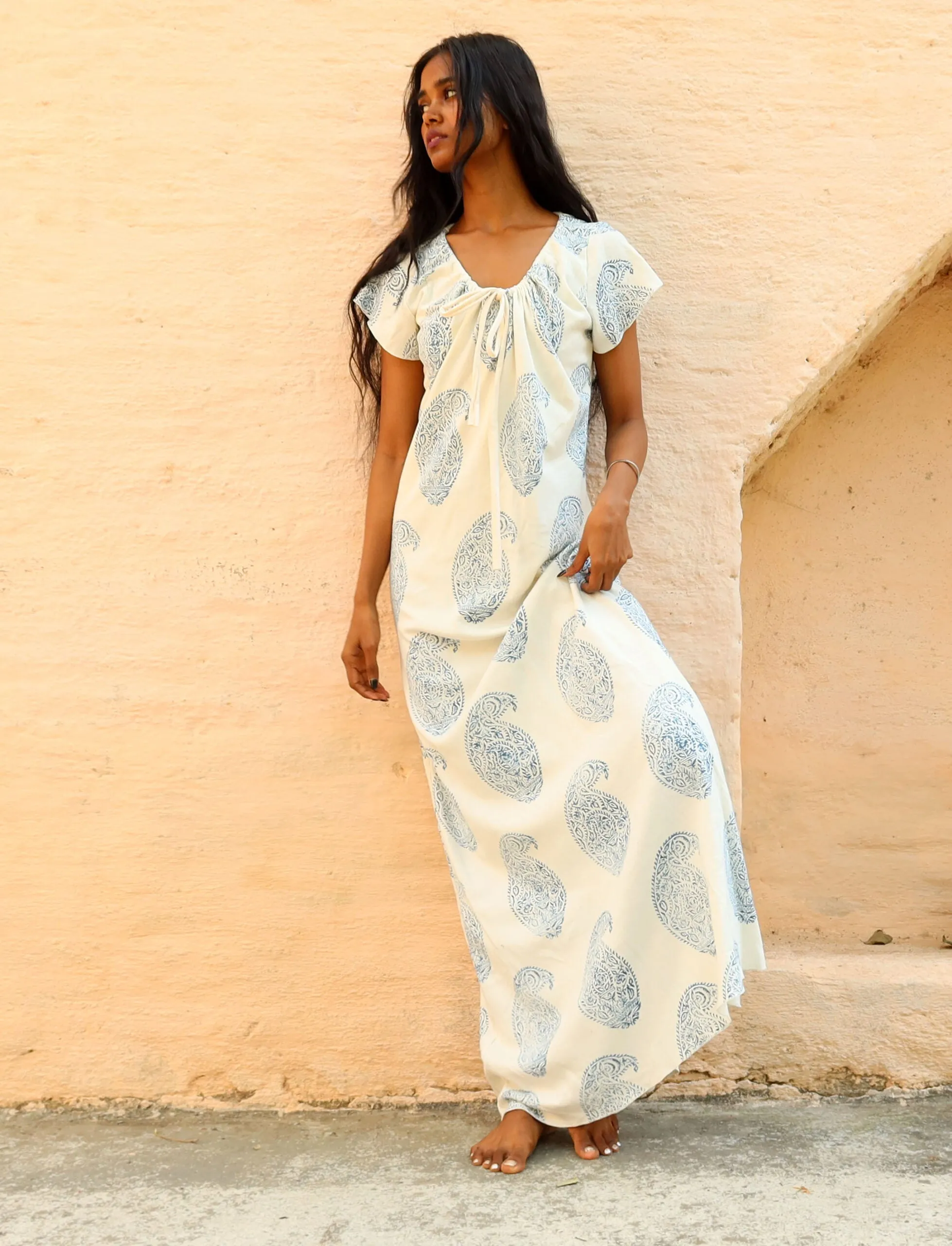 Drawstring Collar Simplicity Long BLOCK PRINTED Dress