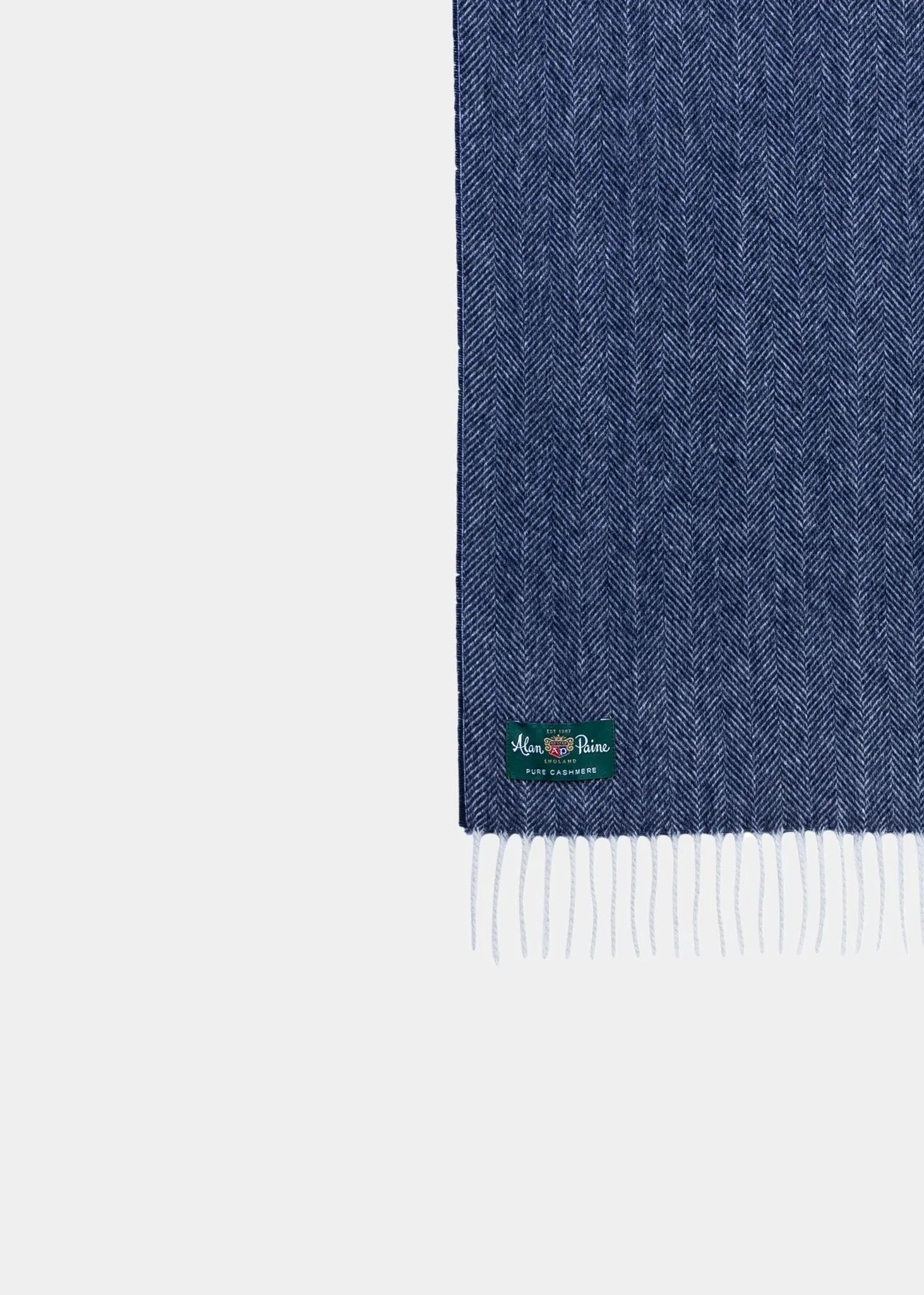 Kinross Cashmere Herringbone Scarf In Indigo