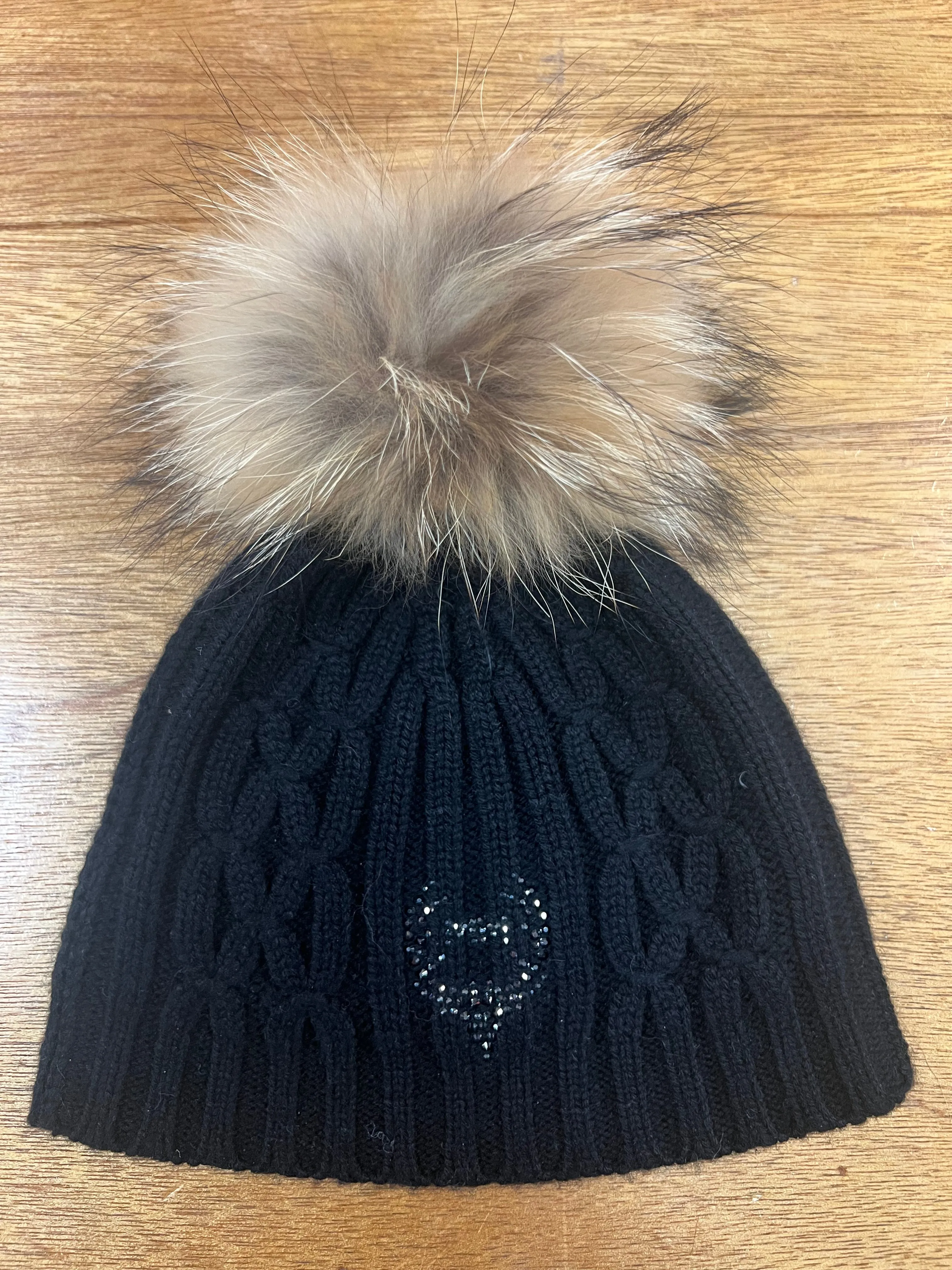 M. Miller | Cashmere Cable Hat With Detachable Pompom