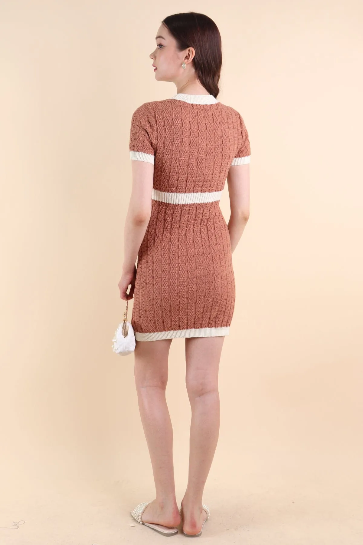 MEAGAN KNIT DRESS IN ROAST