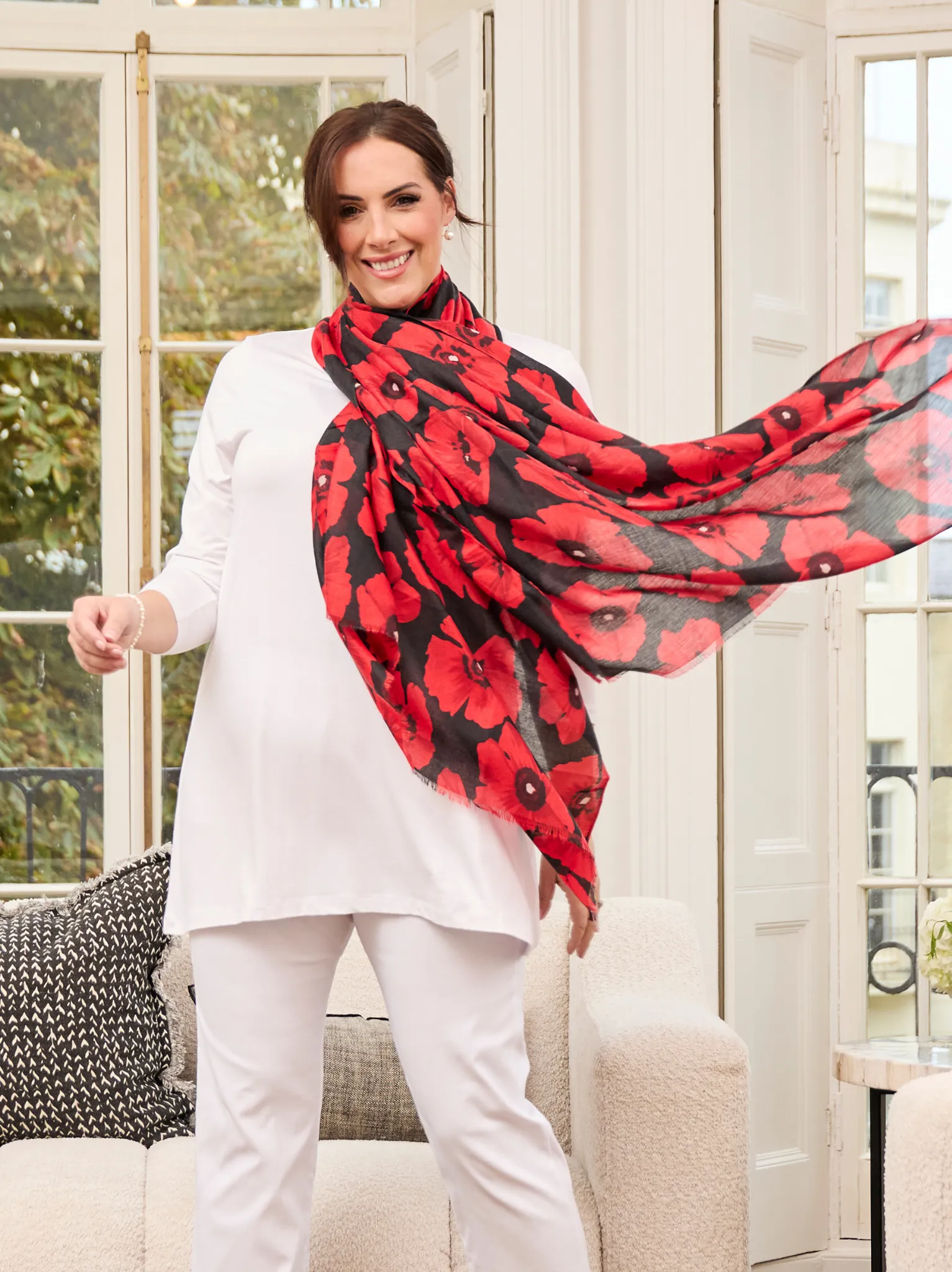 Poppy Print Scarf - Black/Red