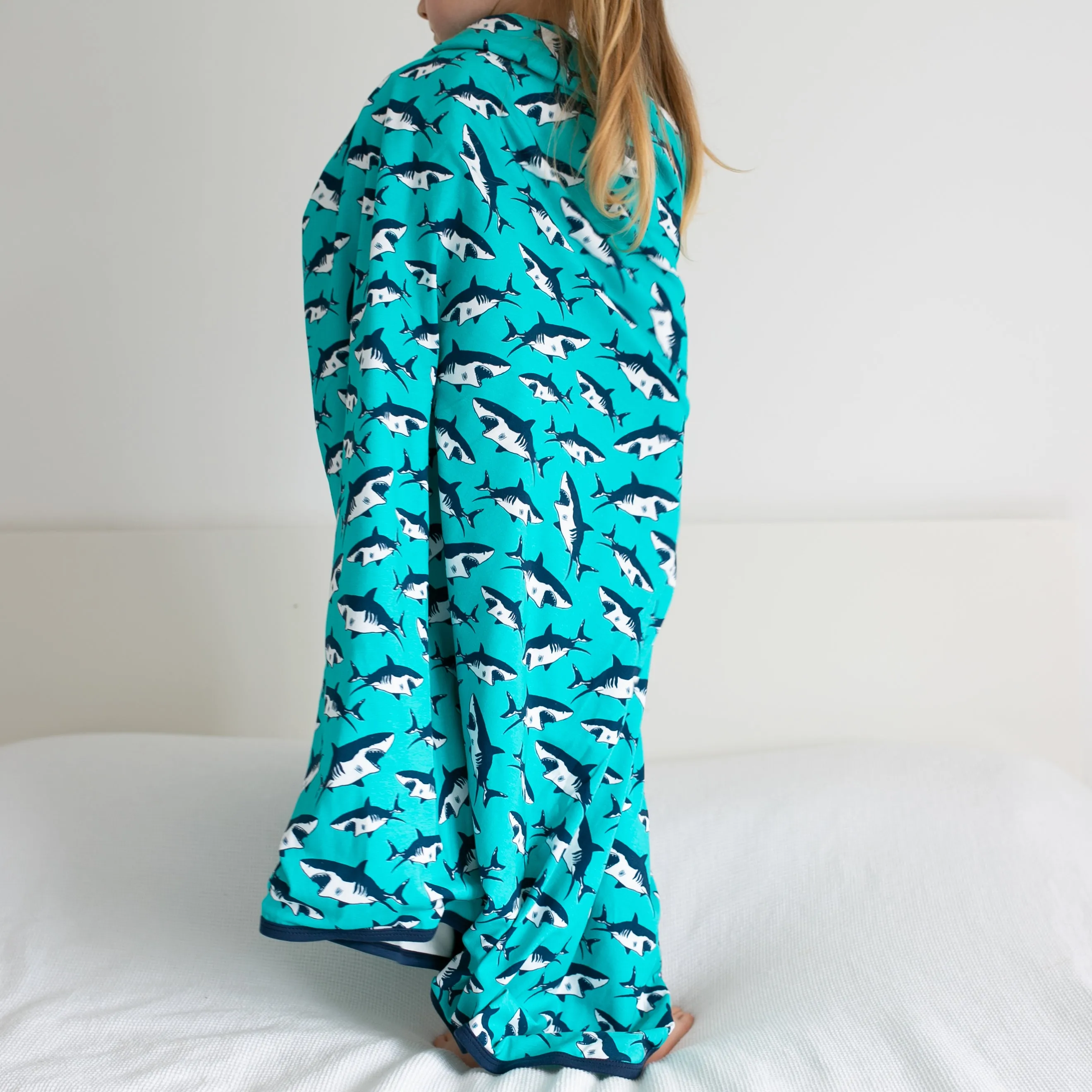 Shark print XXL blanket