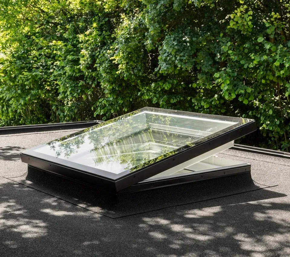 VELUX CVU 100100 S06Q SOLAR Powered Flat Glass Rooflight Package 100 x 100 cm (Including CVU Double Glazed Base & ISU Flat Glass Top Cover)