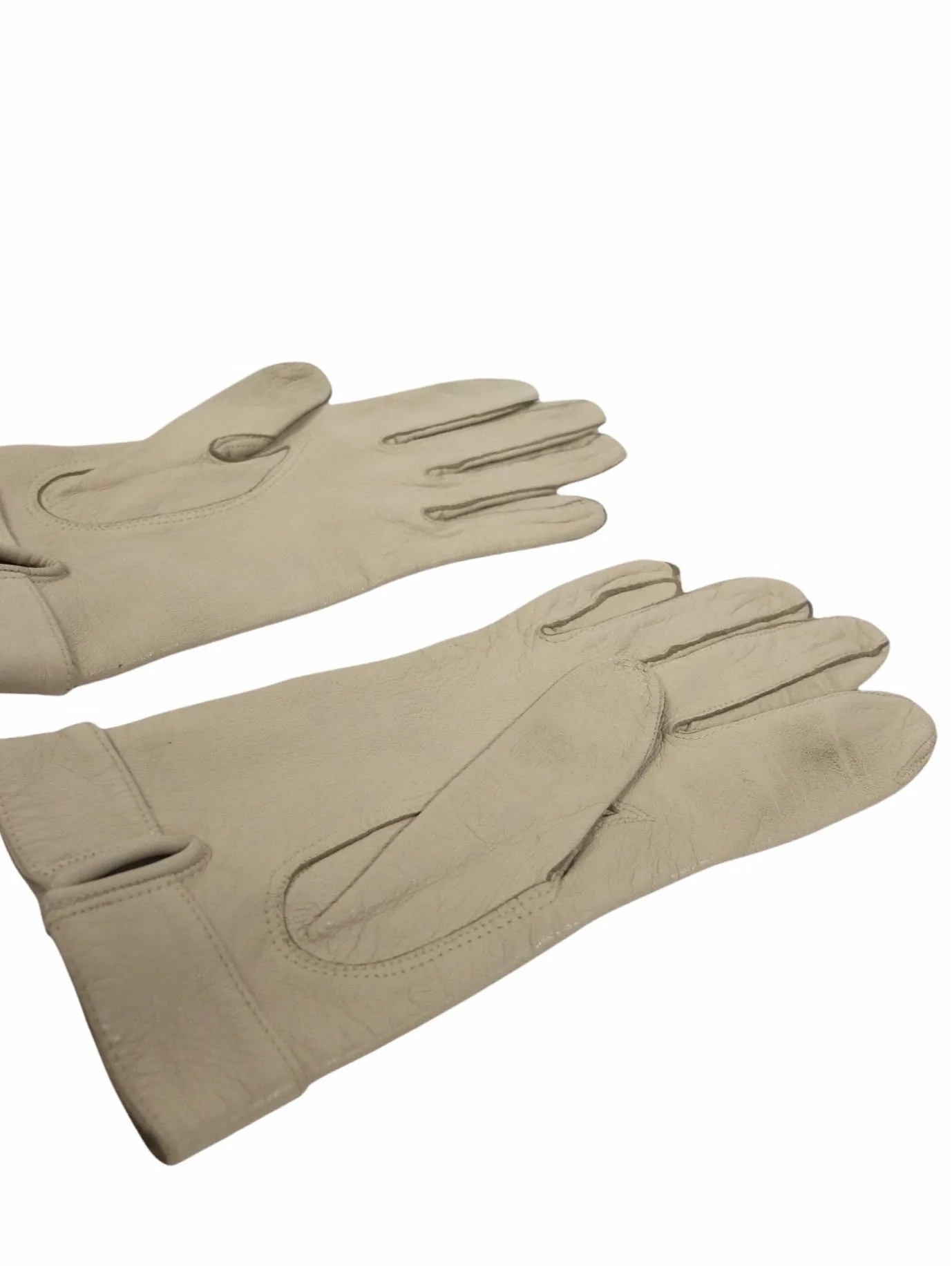 Vintage 70s Chic Mod Cream Fitted Soft Lambskin Leather Gloves with Bow Detail